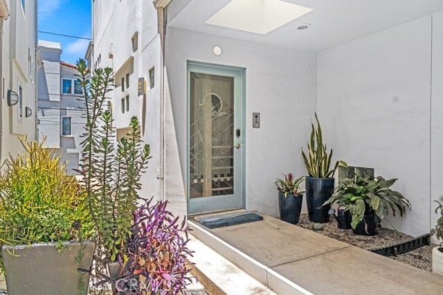 Building Photo - 440 Marine Pl