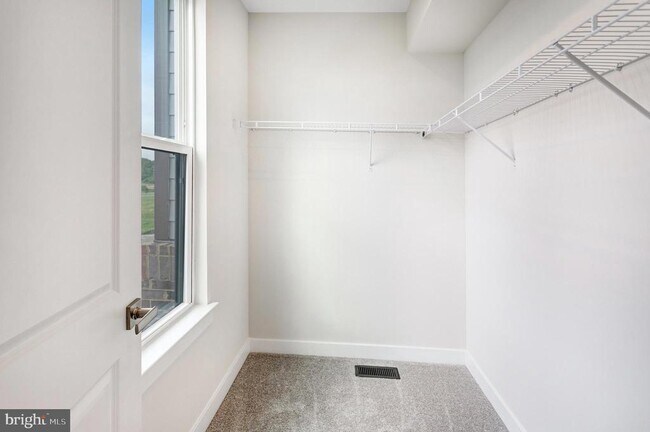 Building Photo - 1614 Kirkman St
