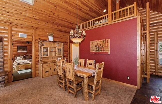 Building Photo - 1165 Green Mountain Dr