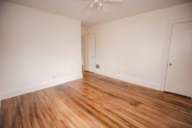 Building Photo - Very Spacious Four Bedroom Home For Rent!