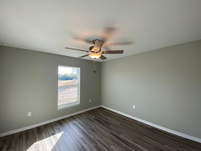 Building Photo - Great SE Ocala Home 3/2/2 **Won't Last**