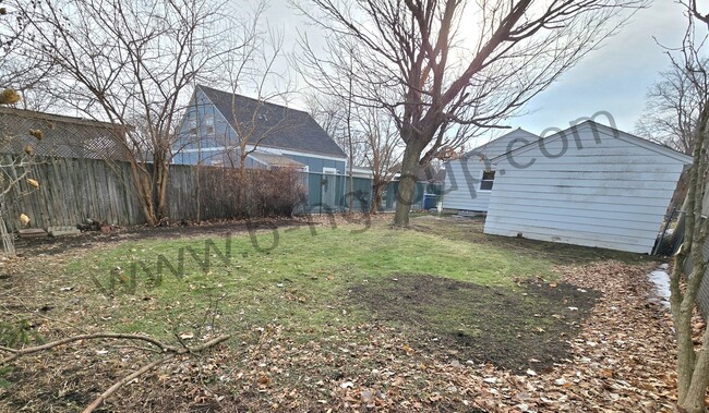 Building Photo - Newly Updated!