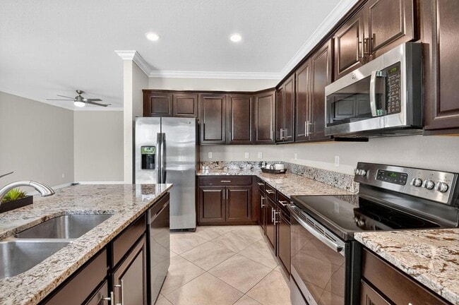 Building Photo - 12951 Anthorne Ln