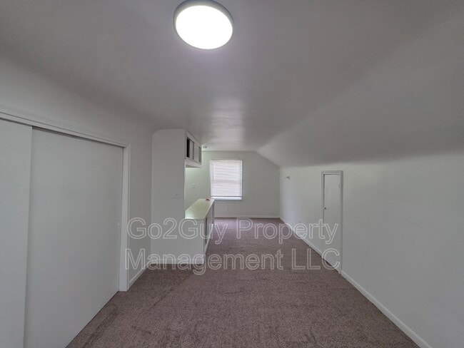 Building Photo - 21225 Bournemouth St