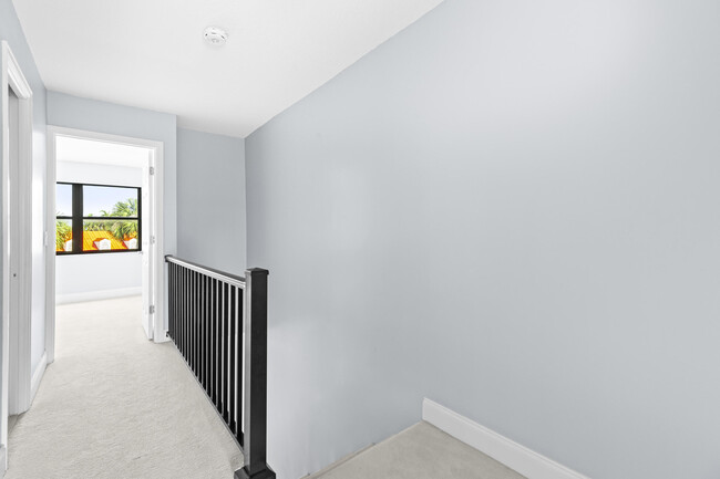 Building Photo - 1300 Seaway Dr