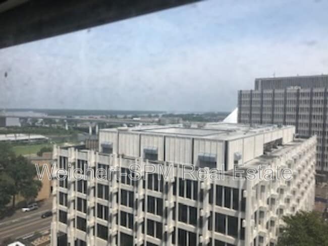 Building Photo - 109 N Main St