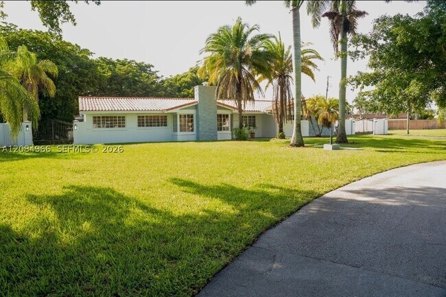 Building Photo - 8220 SW 87th Terrace