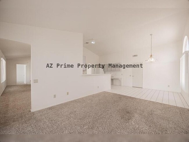 Building Photo - 4326 E Encinas Ave