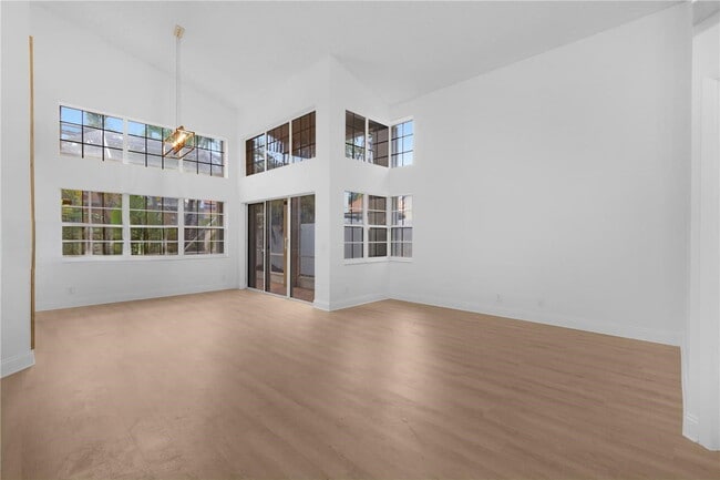 Building Photo - 1525 Seabay Rd