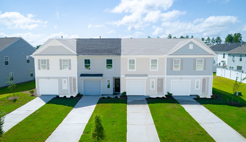 Primary Photo - 188 Winding Chestnut Dr