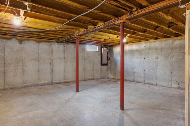 Building Photo - 29 Lovell Rd