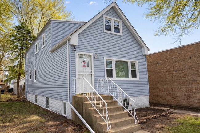 Building Photo - 12253 S Peoria St