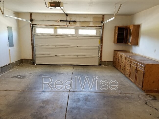 Building Photo - 1527 Hamilton Ln
