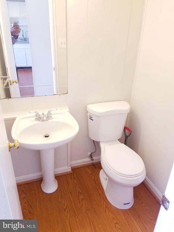 Building Photo - 150 Gold Kettle Dr