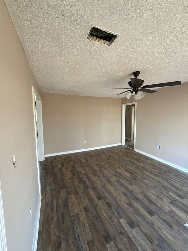 Building Photo - 267 Woody Dr