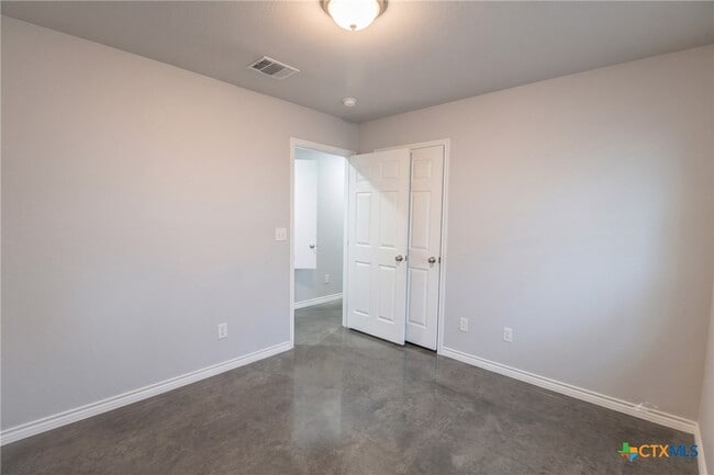 Building Photo - 300 Lowes Blvd
