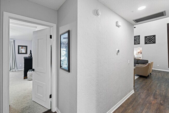 Building Photo - 507 Nassau Dr