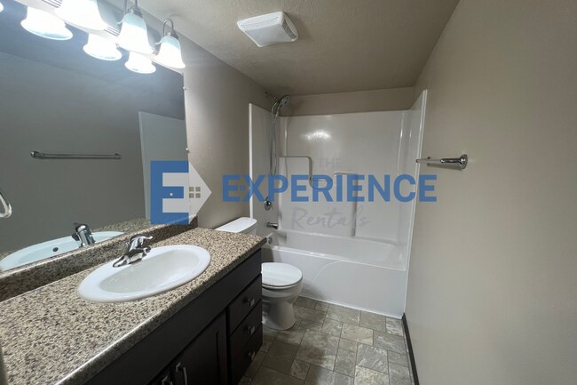 Building Photo - 5733 Bream Ct