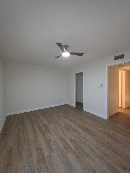 Masster bedroom - 1005 E Northern Ave