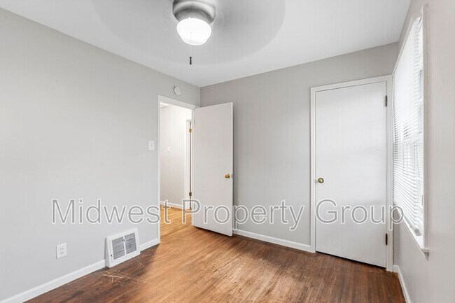 Building Photo - 306 Banff Cir