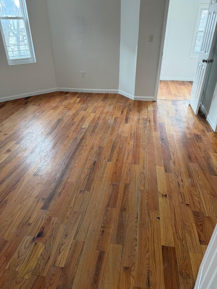 Building Photo - 904 S 18th St