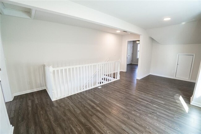 Building Photo - 965 Harwell St NW