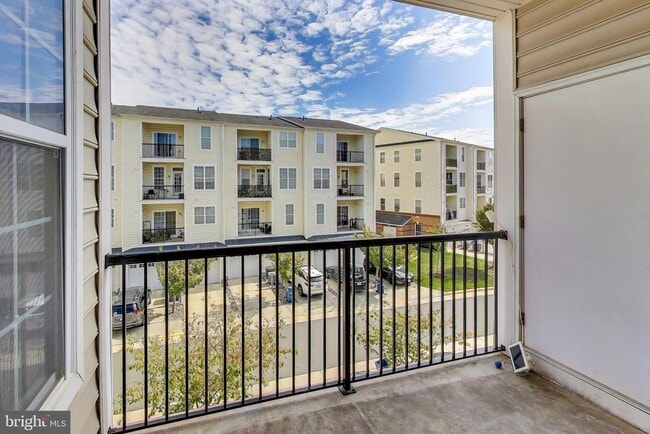 Building Photo - 23516 Hopewell Manor Terrace