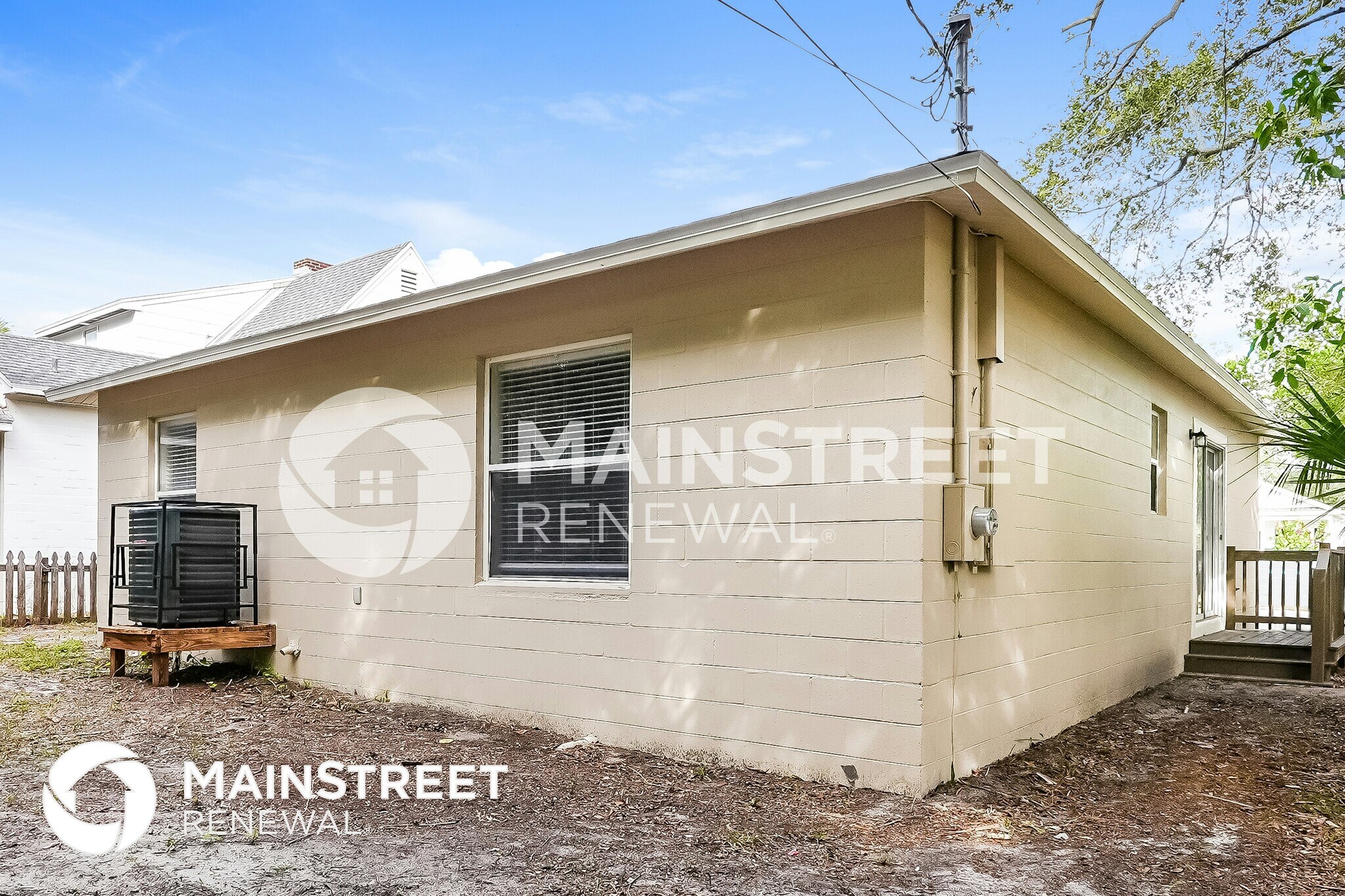 Building Photo - 2427 18th St S