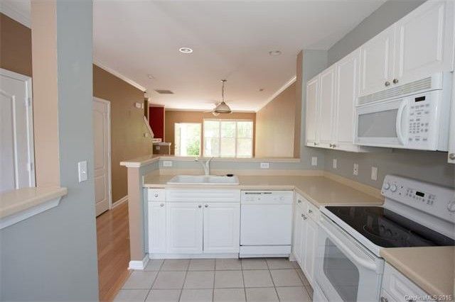 Building Photo - 11421 Dixie Glen Dr