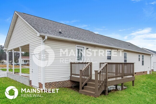 Building Photo - 128 Clearwater Dr