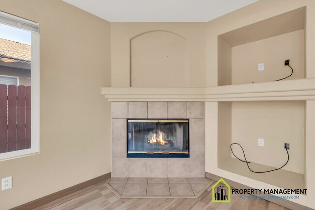 Building Photo - 5-Bedroom Residence Ready for Immediate Move-In