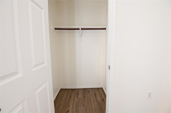 Building Photo - 5820 Angel Dr