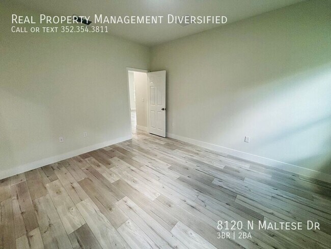 Building Photo - 8120 N Maltese Dr