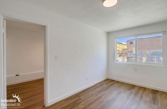 Building Photo - Beautifully Renovated 1Bdm 1Ba Apartment i...