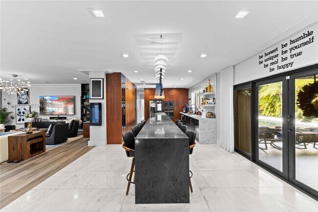 Building Photo - 9040 SW 110th Ave