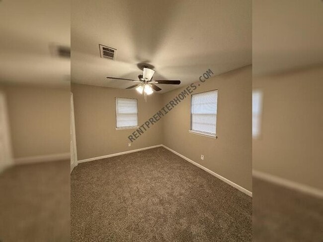 Building Photo - 607 S Jackson St