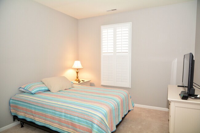 Building Photo - 13540 Yellow Pine Dr