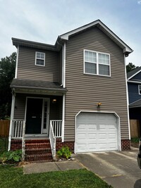 Building Photo - Huntersville