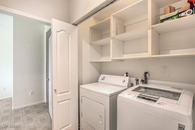 Building Photo - 900 Duckhorn Ct