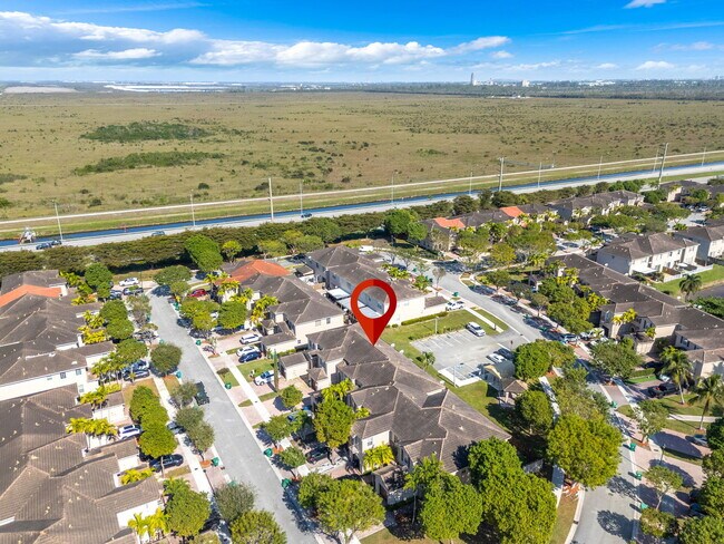 Building Photo - 851 SW 154th Path