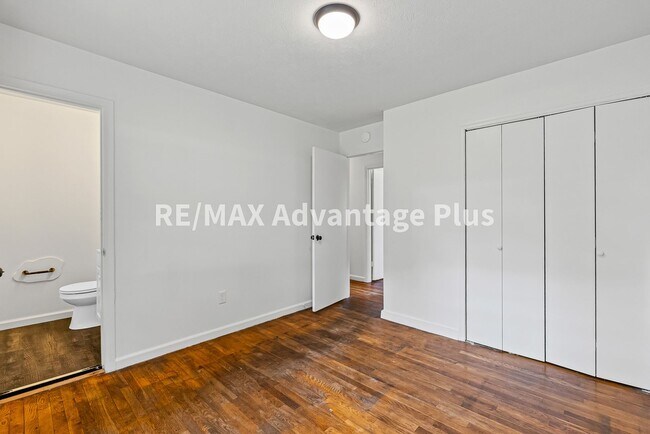 Building Photo - 4 Bedroom Home in Blackstone!