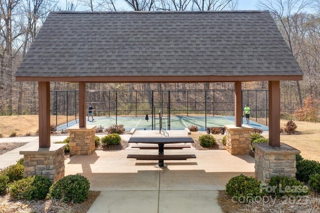 Building Photo - 5058 Antebellum Dr