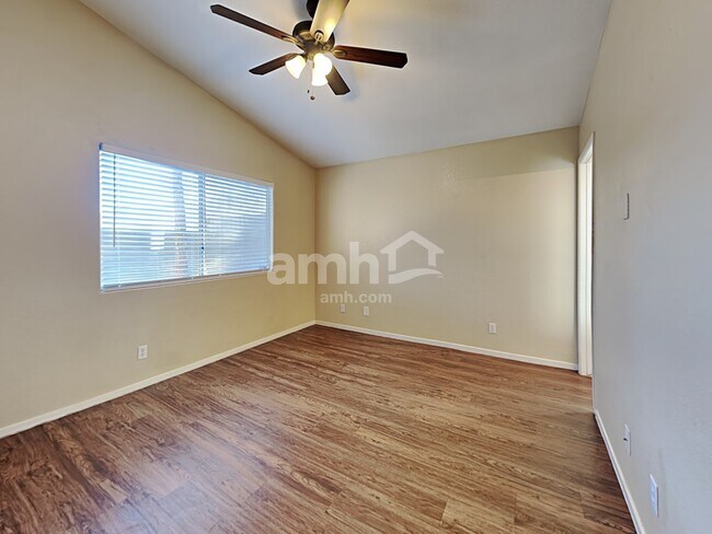 Building Photo - 5752 Taj Mahal Dr