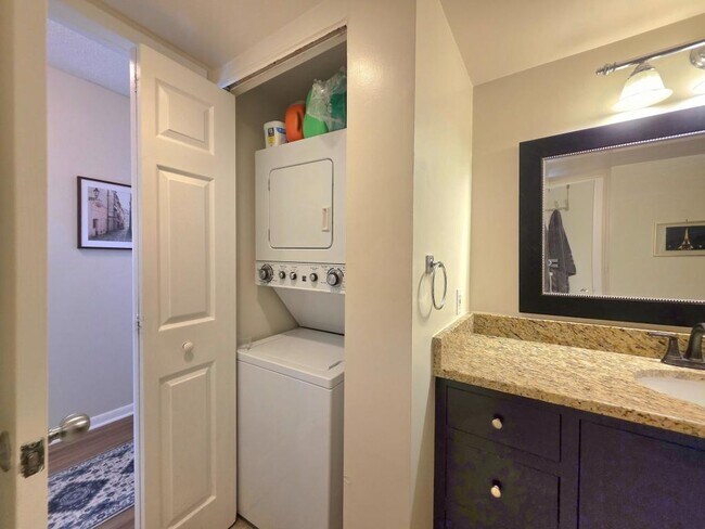 Building Photo - 5505 Seminary Rd