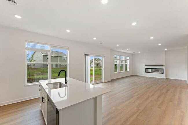 Building Photo - 18325 Gladiator Dr