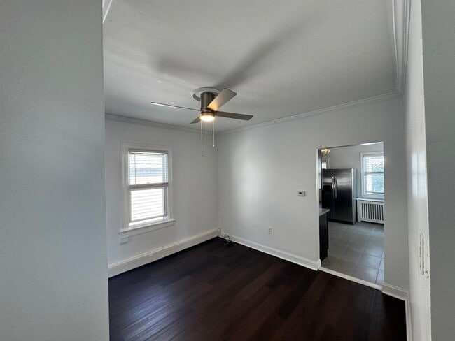 Building Photo - 24 Pamrapo Ave