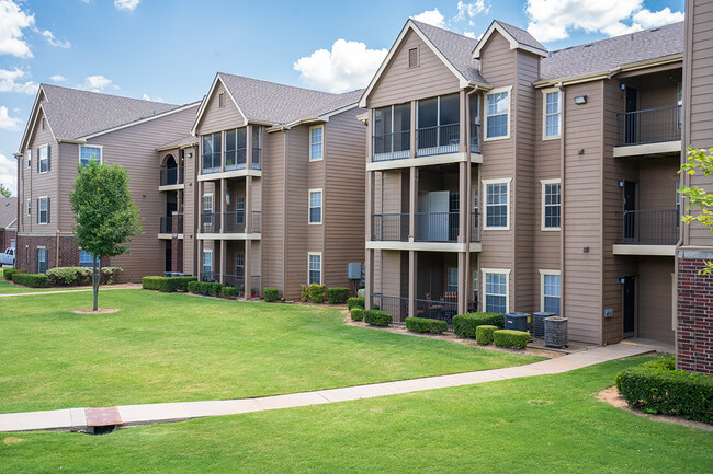 Building Photo - The Renaissance at Norman