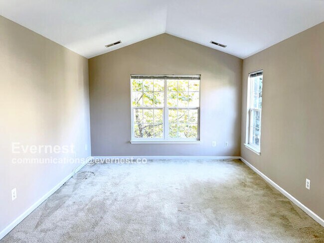 Building Photo - 43206 Somerset Hills Terrace