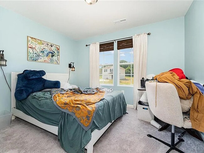 Building Photo - Earn Wealth While Leasing - Like a Homeown...
