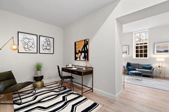 Building Photo - 65 Glen Rd